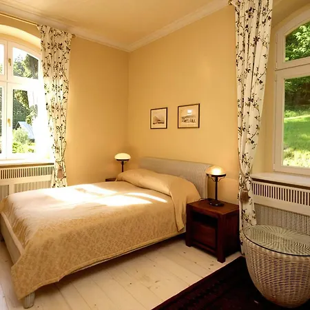 Titina Bed & Breakfast Miedzygorze