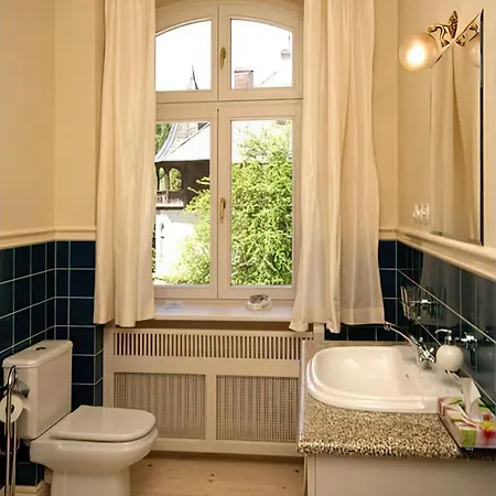 Titina Bed & Breakfast Miedzygorze