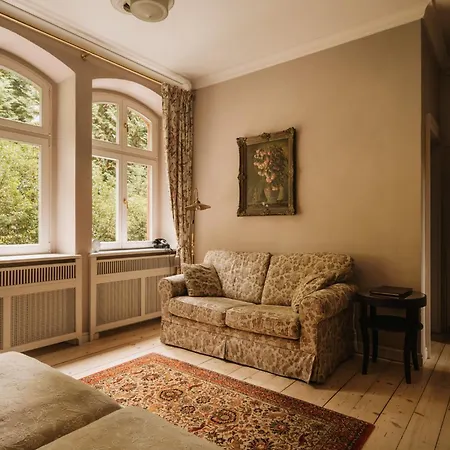 Titina Bed and Breakfast 3*